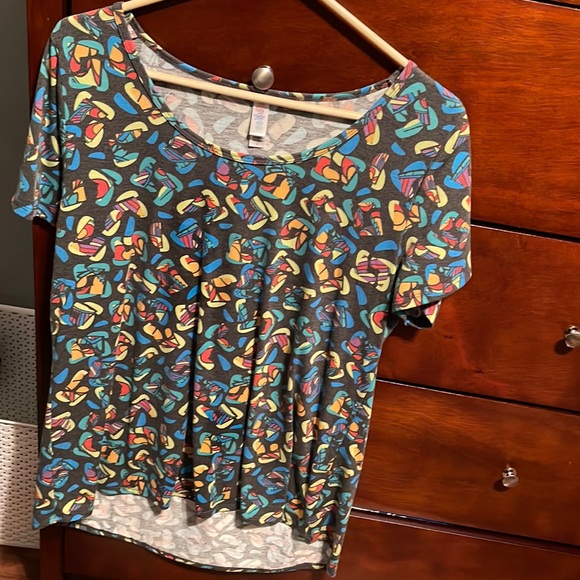 Lularoe classic T, large - Picture 1 of 3